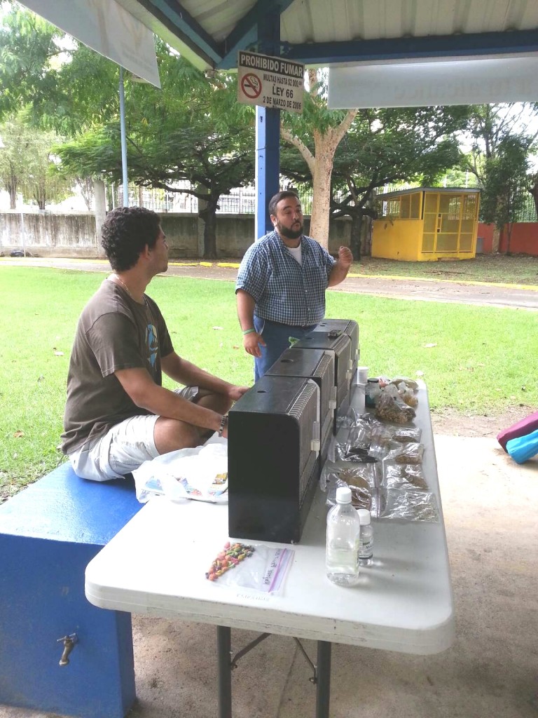 Seminar August 18, Bayamon, Puerto Rico - Courtesy Luis Ocasio In this picture: Fabio Tarazona and Warner Lopez Seminario 18 de agosto en Bayamon, Puerto Rico - Cortesia Luis Ocasio En esta foto: Fabio Tarazona y Warner Lopez